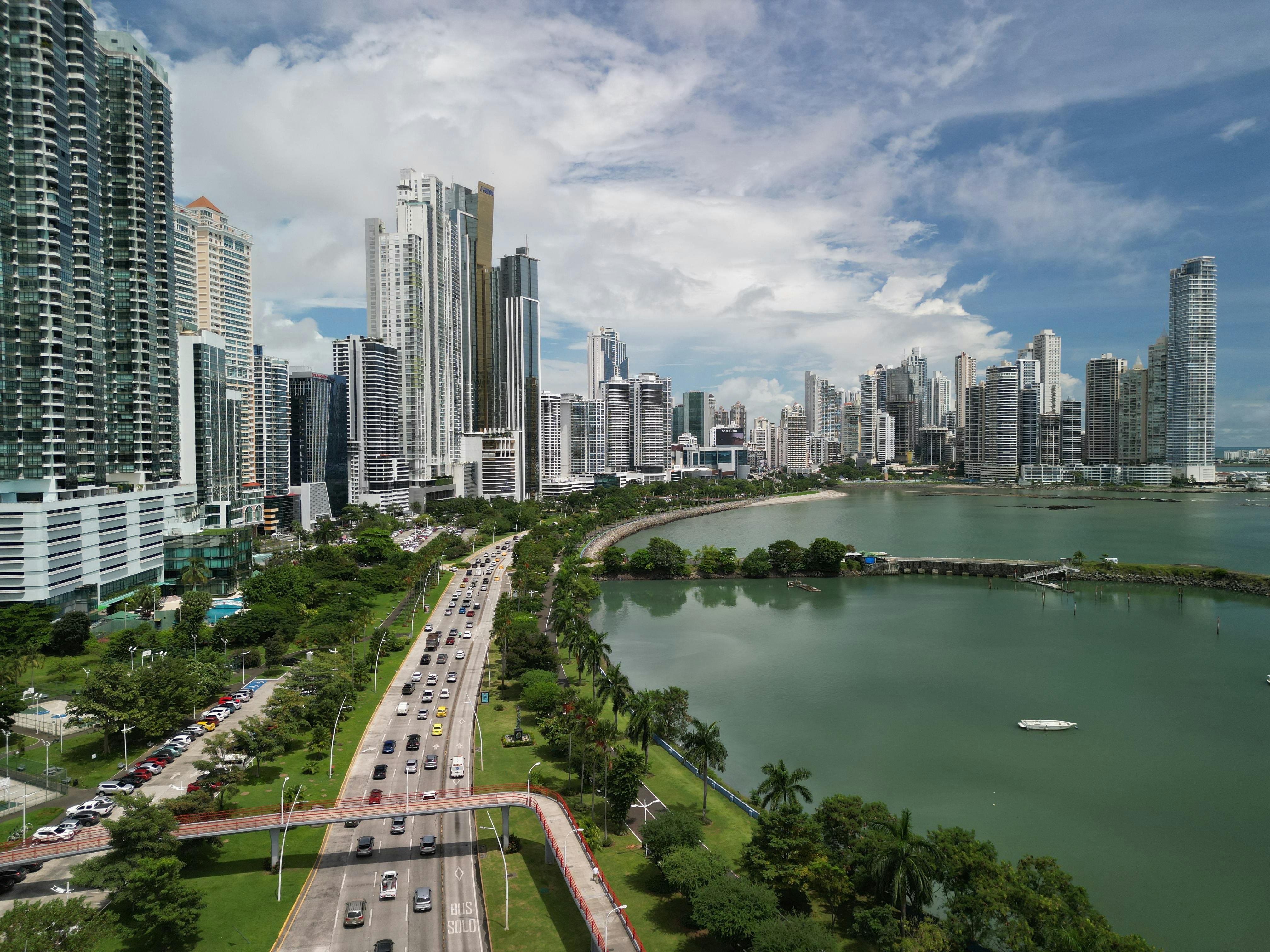 Panorama Inmobiliario de Panamá 2025: Radiografía del Real Estate en la región